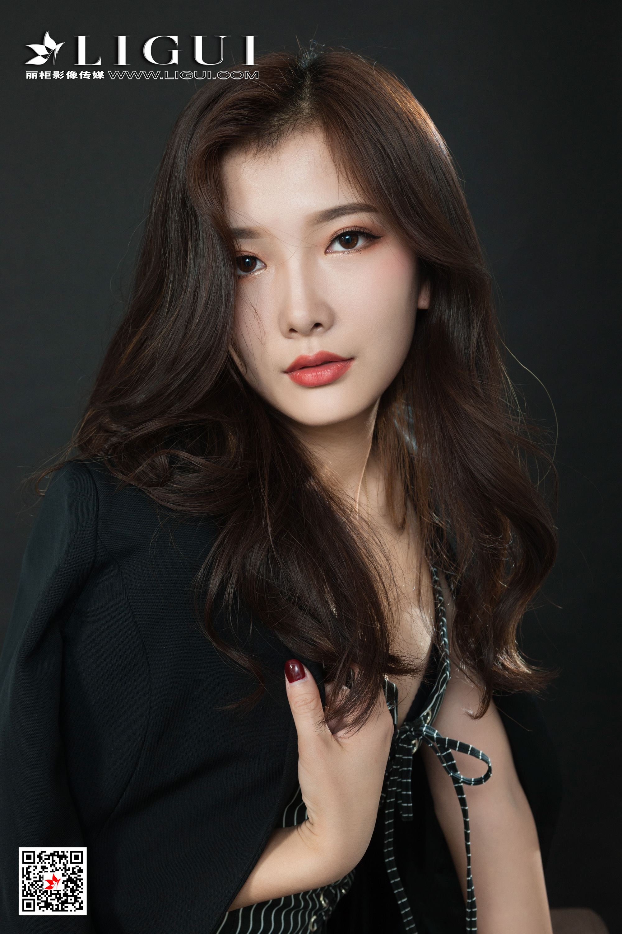 Ligui丽柜  2021.01.25 《职场新秀》可心